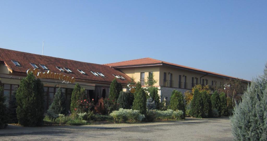 Anette Resort & Spa Covaci Esterno foto